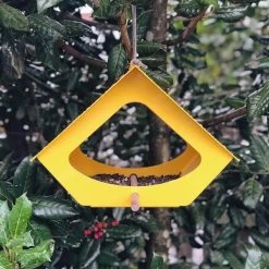 Beekman Fly-Thru Bird Feeder